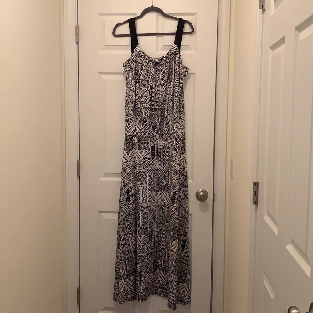 Black and white maxi dress